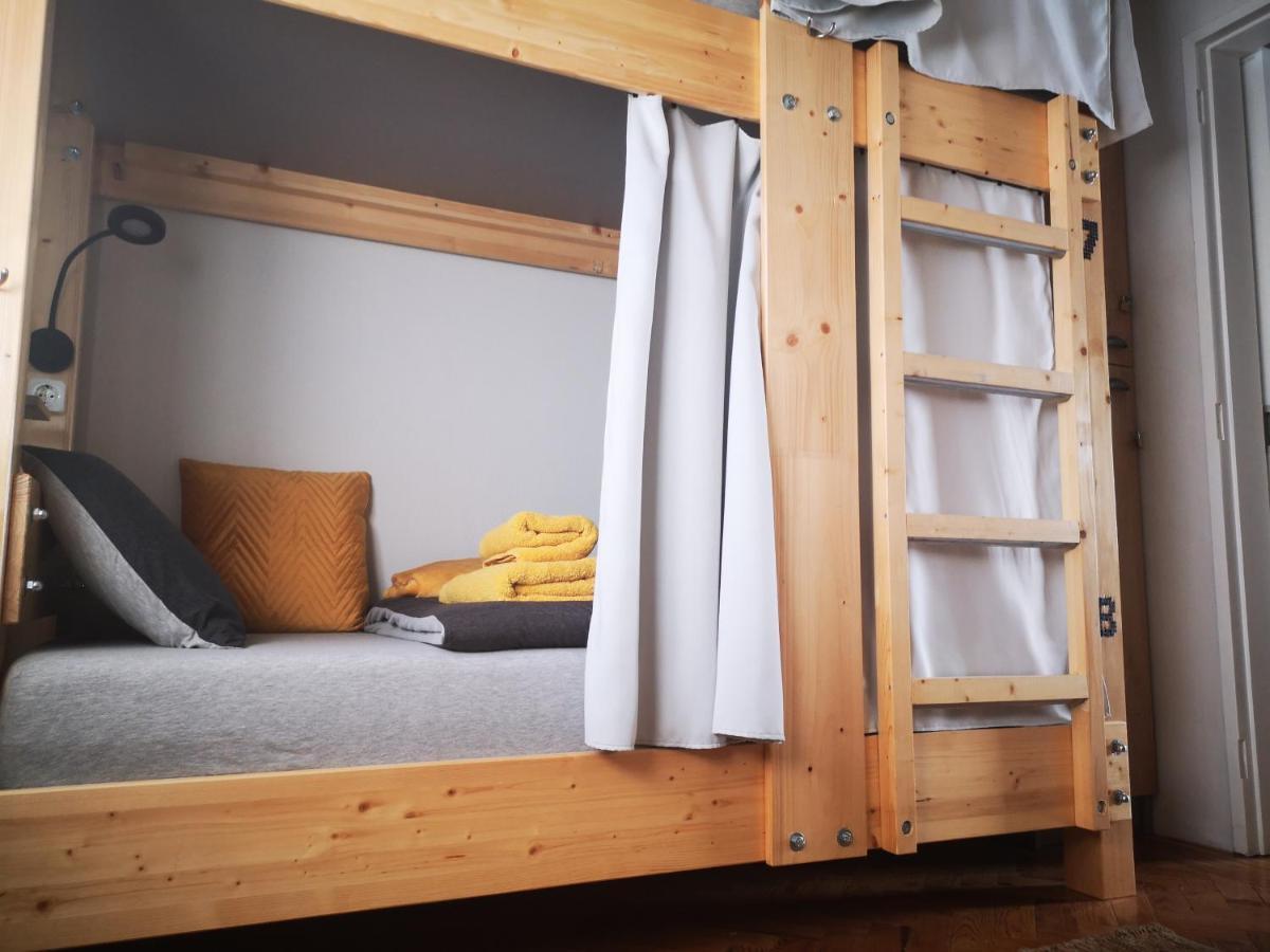 Family Surf Home - Hostel Mafra Bagian luar foto